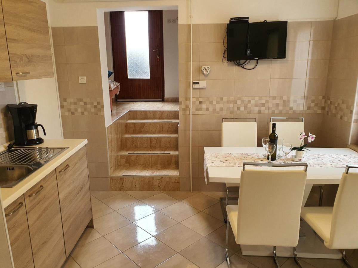 Apartments With A Parking Space Rabac, Labin - 6414 Exterior foto